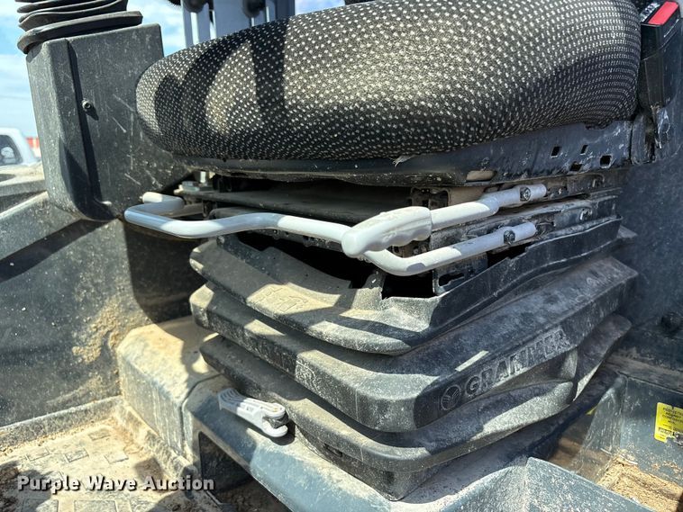 image for item FC2446 John Deere 244L wheel loader