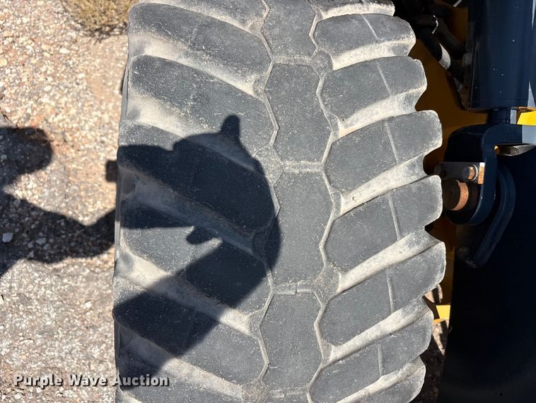 image for item FC2446 John Deere 244L wheel loader