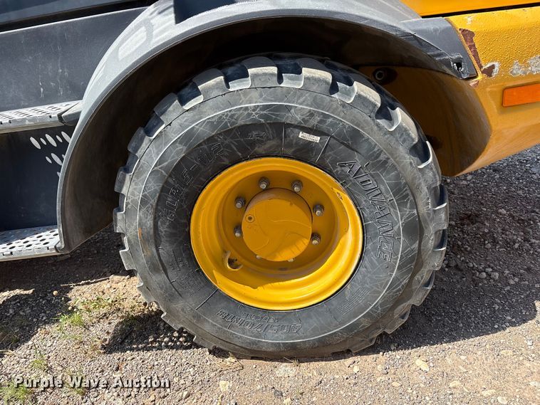 image for item FC2446 John Deere 244L wheel loader