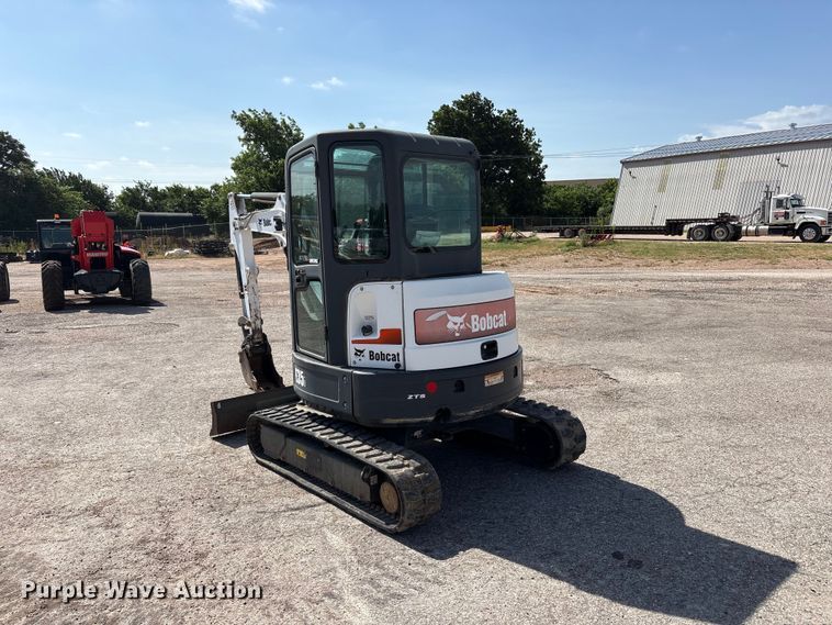 image for item FC2447 2015 Bobcat E35I mini excavator