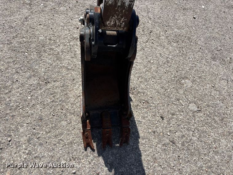 image for item FC2447 2015 Bobcat E35I mini excavator