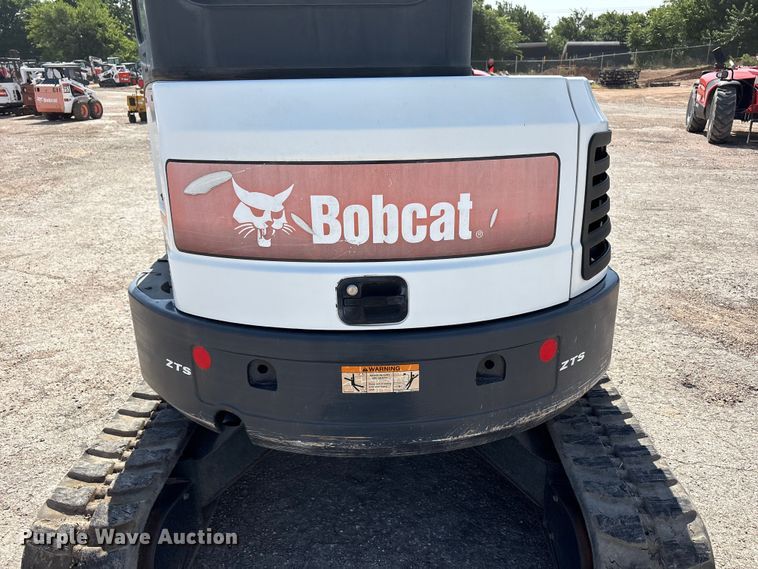 image for item FC2447 2015 Bobcat E35I mini excavator
