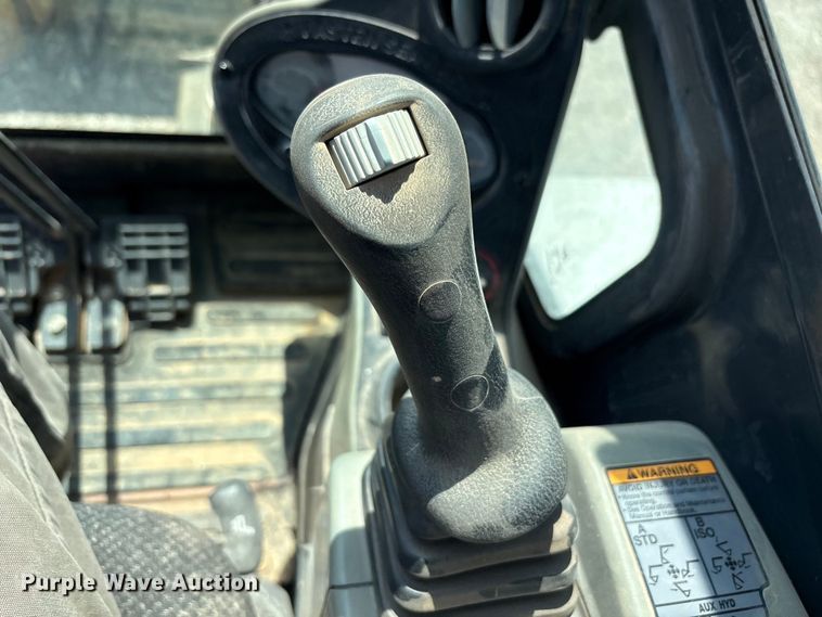 image for item FC2447 2015 Bobcat E35I mini excavator