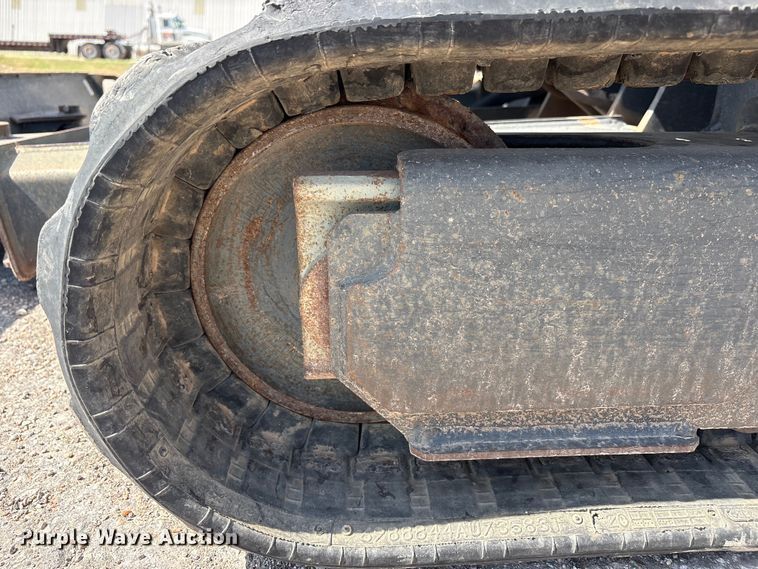image for item FC2447 2015 Bobcat E35I mini excavator