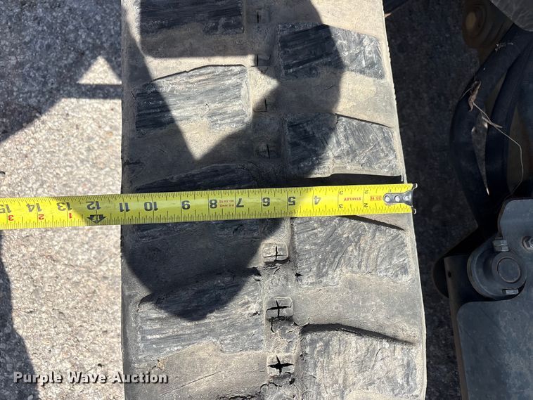 image for item FC2447 2015 Bobcat E35I mini excavator