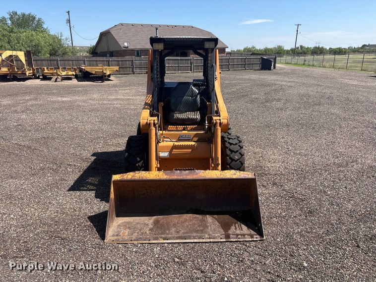 image for item FC2454 2000 Case 1840 skid steer loader