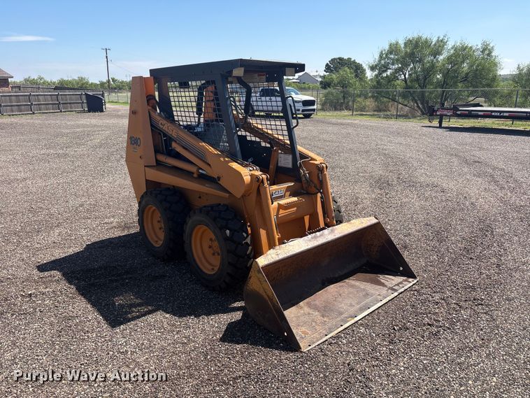 image for item FC2454 2000 Case 1840 skid steer loader
