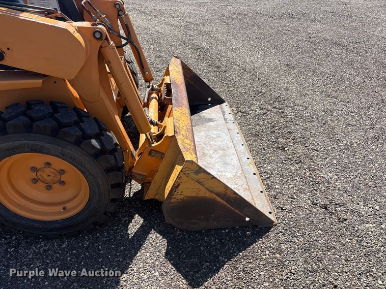 image for item FC2454 2000 Case 1840 skid steer loader