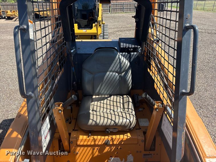 image for item FC2454 2000 Case 1840 skid steer loader