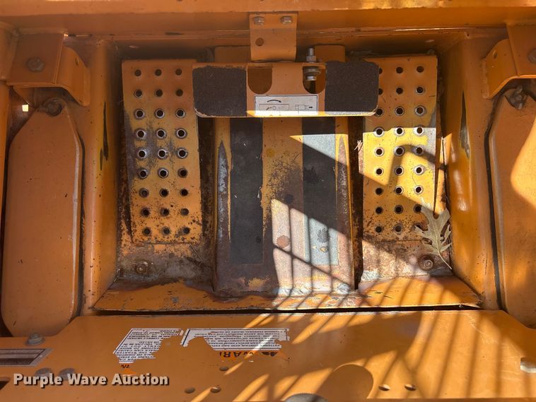 image for item FC2454 2000 Case 1840 skid steer loader