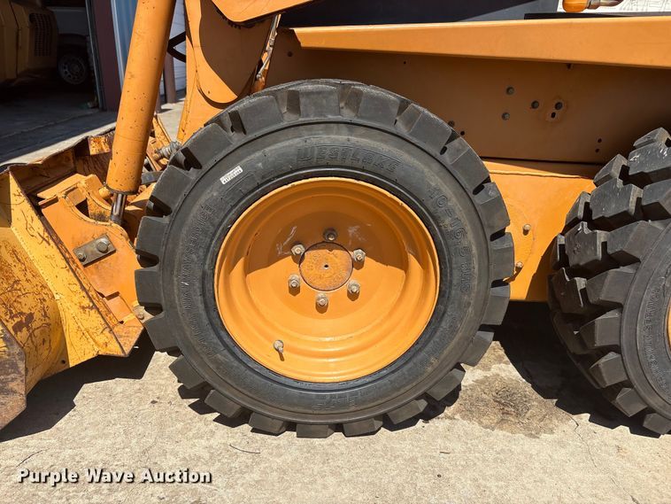 image for item FC2454 2000 Case 1840 skid steer loader