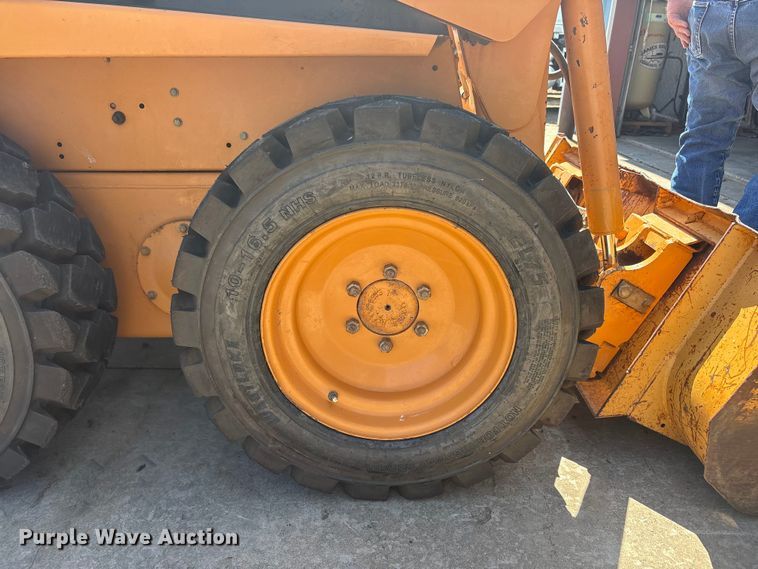 image for item FC2454 2000 Case 1840 skid steer loader