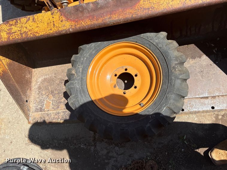 image for item FC2454 2000 Case 1840 skid steer loader
