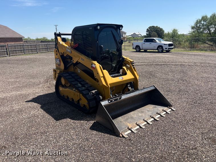 image for item FC2455 2022 Caterpillar 259D3 tracked skid steer loader