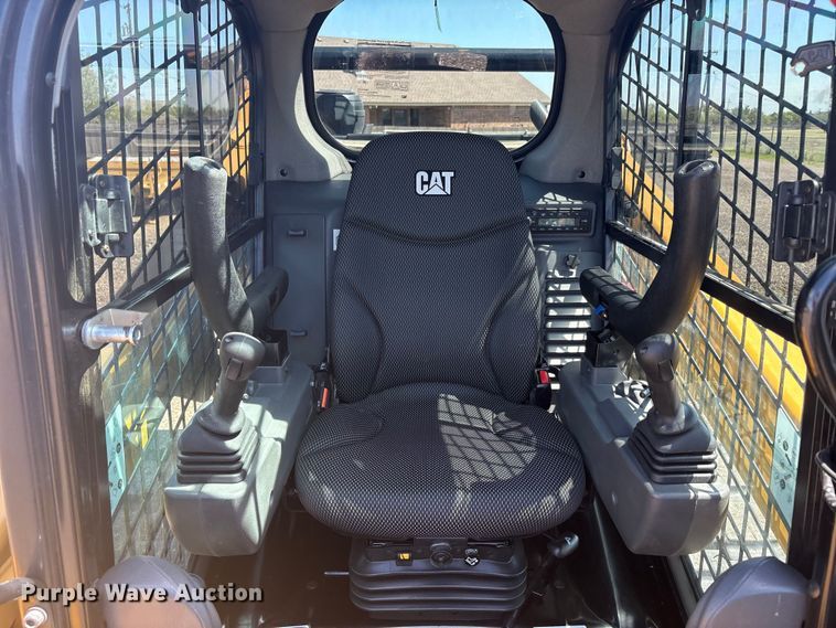 image for item FC2455 2022 Caterpillar 259D3 tracked skid steer loader