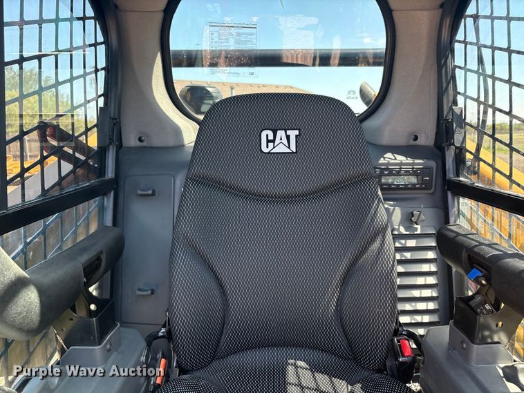 image for item FC2455 2022 Caterpillar 259D3 tracked skid steer loader