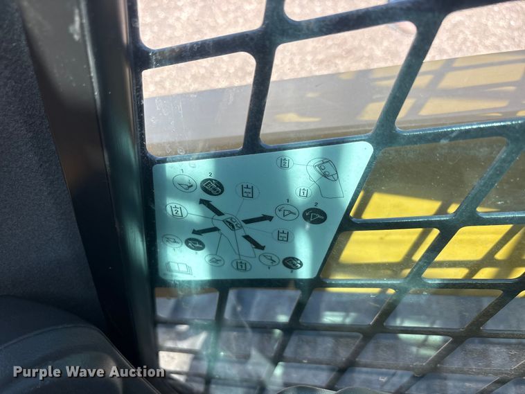 image for item FC2455 2022 Caterpillar 259D3 tracked skid steer loader