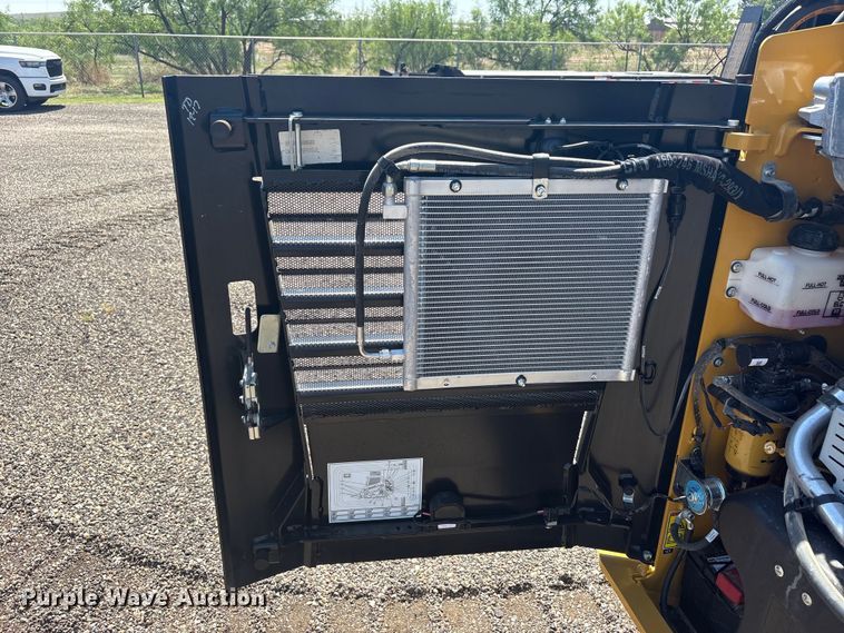 image for item FC2455 2022 Caterpillar 259D3 tracked skid steer loader