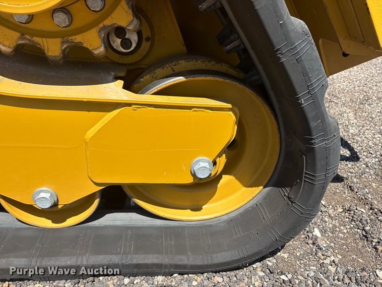image for item FC2455 2022 Caterpillar 259D3 tracked skid steer loader