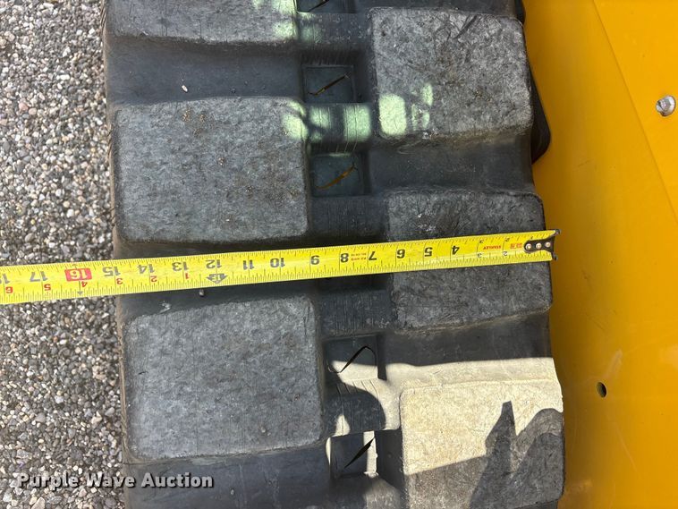 image for item FC2455 2022 Caterpillar 259D3 tracked skid steer loader