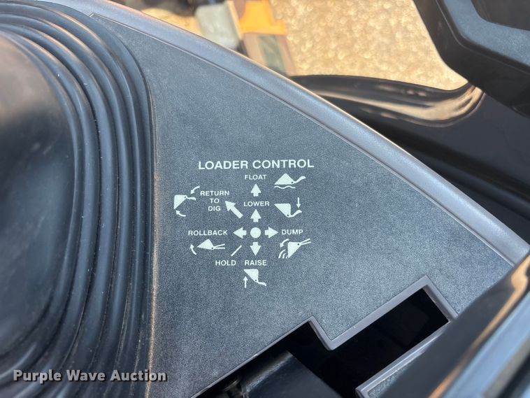 image for item FC2456 2005 Case 570MXT turbo landscape tractor