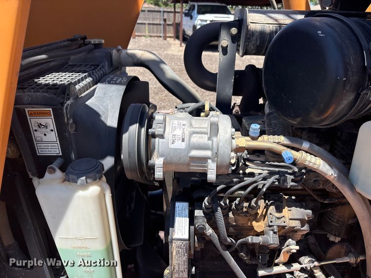 image for item FC2456 2005 Case 570MXT turbo landscape tractor
