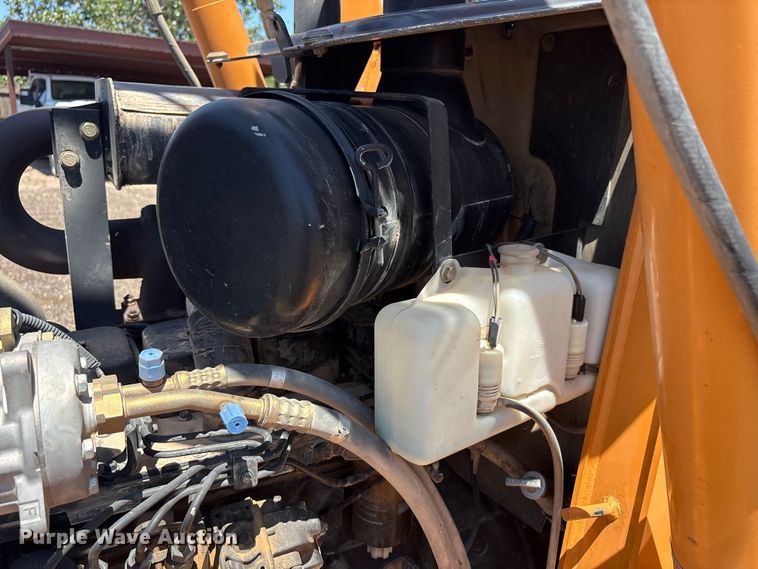 image for item FC2456 2005 Case 570MXT turbo landscape tractor