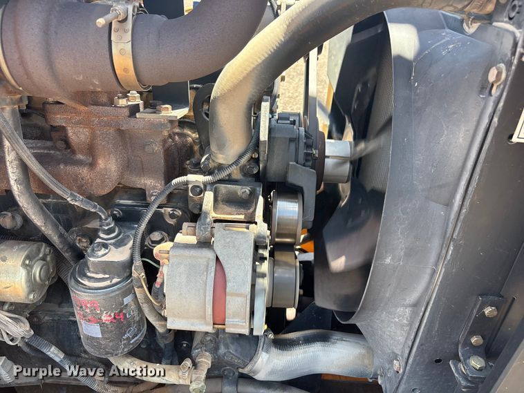 image for item FC2456 2005 Case 570MXT turbo landscape tractor