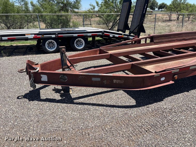 image for item FC2459 2004 Belshe equipment trailer