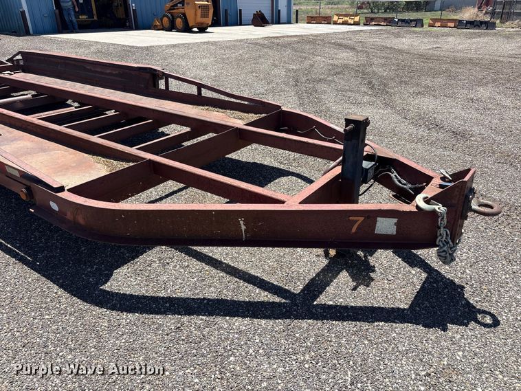 image for item FC2459 2004 Belshe equipment trailer