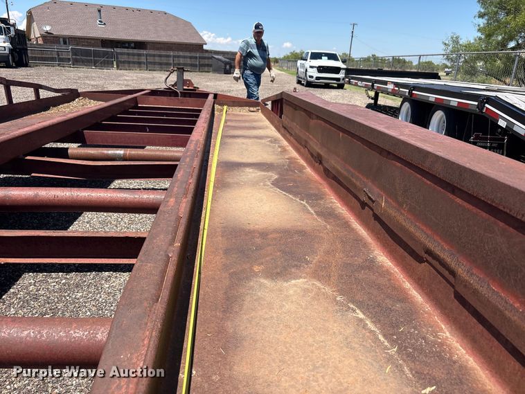 image for item FC2459 2004 Belshe equipment trailer