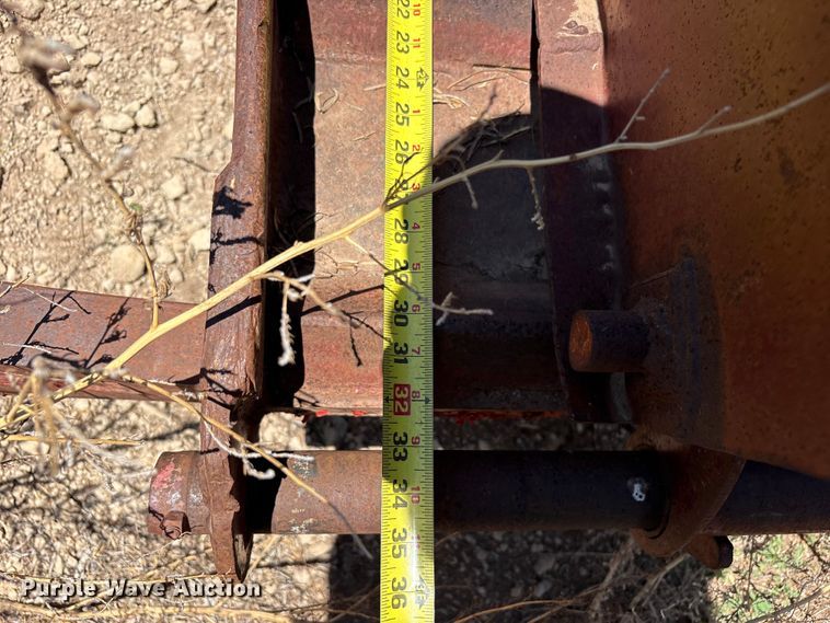 image for item FC2459 2004 Belshe equipment trailer