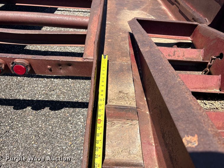 image for item FC2459 2004 Belshe equipment trailer