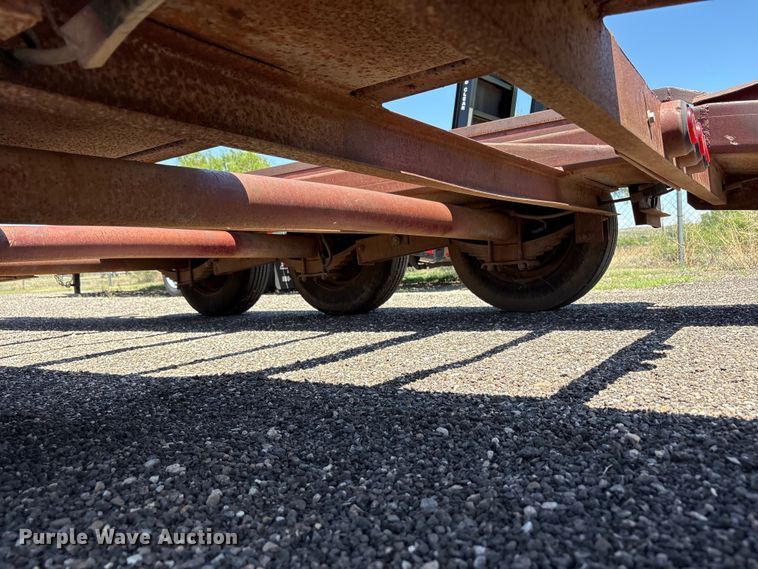 image for item FC2459 2004 Belshe equipment trailer