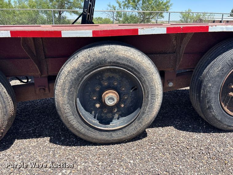 image for item FC2459 2004 Belshe equipment trailer