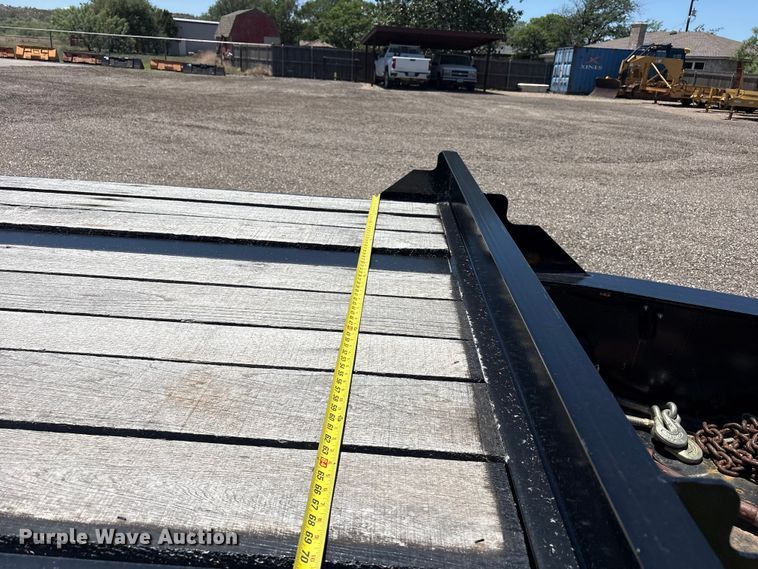 image for item FC2460 2024 Interstate Trailers inc Flatbed 40DLA equipment trailer
