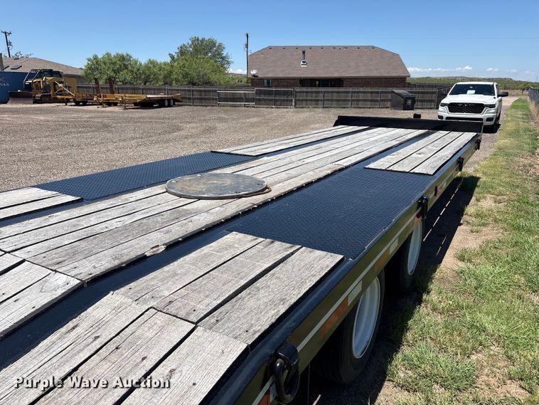 image for item FC2460 2024 Interstate Trailers inc Flatbed 40DLA equipment trailer