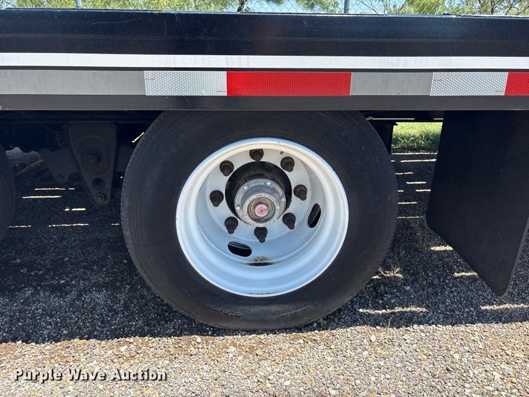 image for item FC2460 2024 Interstate Trailers inc Flatbed 40DLA equipment trailer