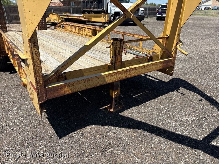 image for item FC2461 2001 Belshe Industries WB-12 equipment trailer