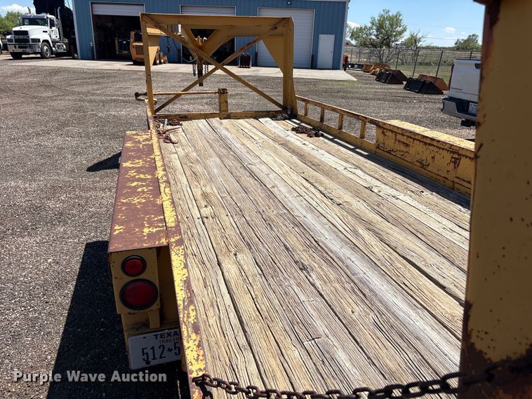 image for item FC2461 2001 Belshe Industries WB-12 equipment trailer