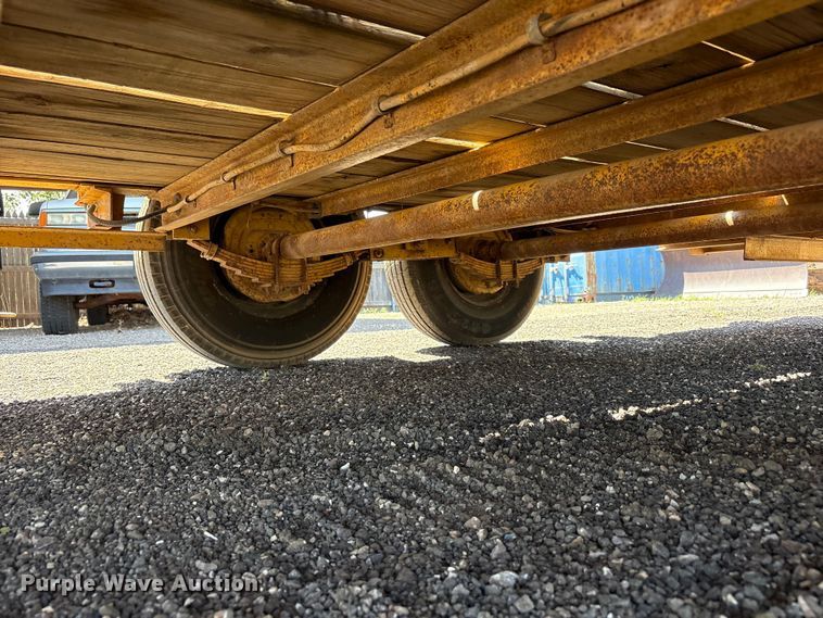 image for item FC2461 2001 Belshe Industries WB-12 equipment trailer