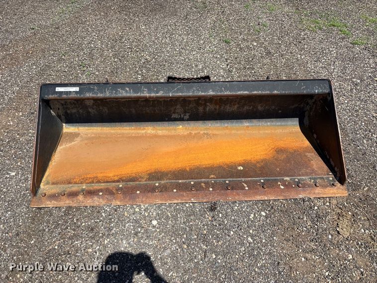 image for item FC2463 Caterpillar 278-5376 skid steer bucket