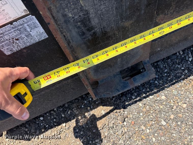 image for item FC2463 Caterpillar 278-5376 skid steer bucket