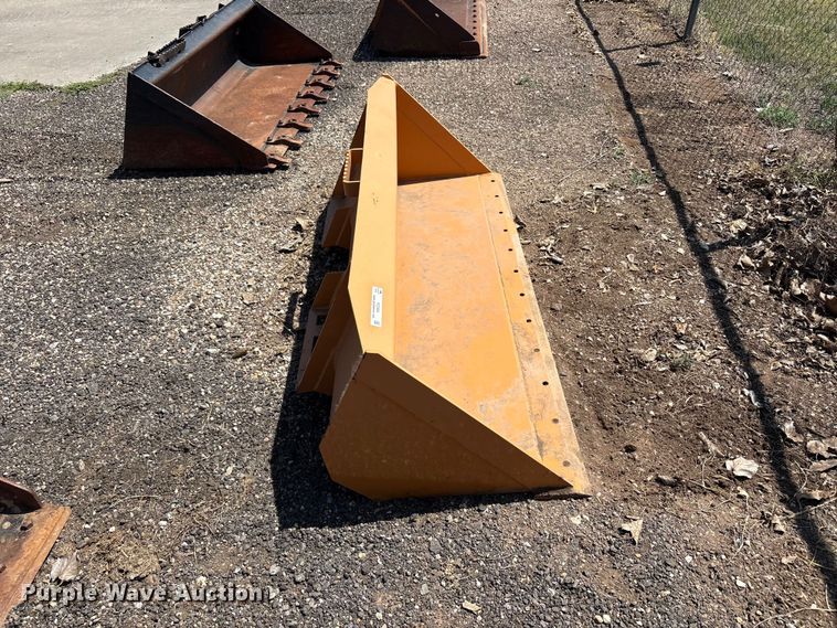 image for item FC2464 Case skid steer bucket