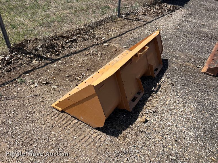 image for item FC2464 Case skid steer bucket