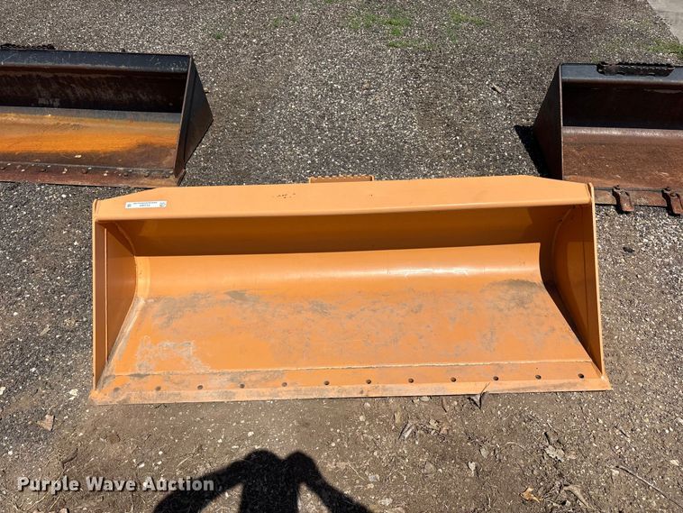image for item FC2464 Case skid steer bucket