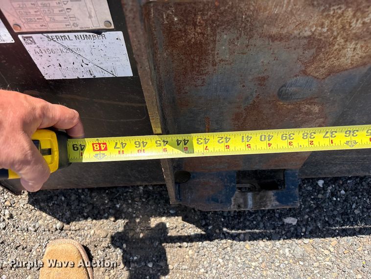 image for item FC2466 Cat skid steer bucket