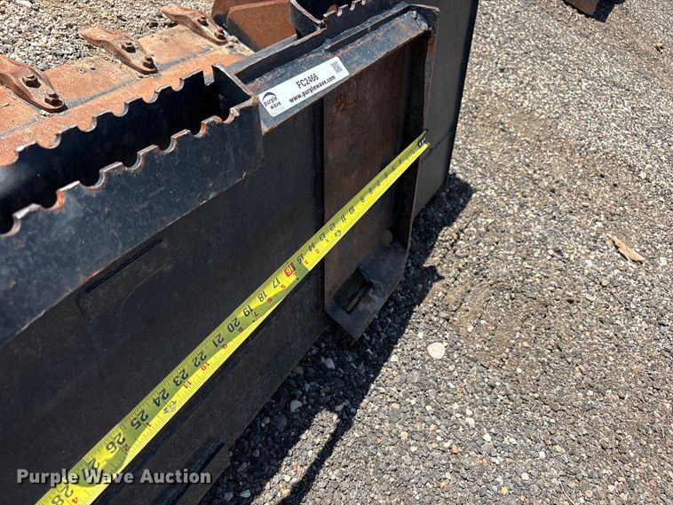 image for item FC2466 Cat skid steer bucket