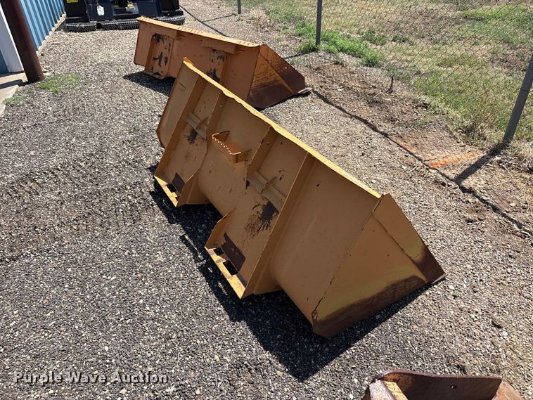 image for item FC2468 Case skid steer bucket