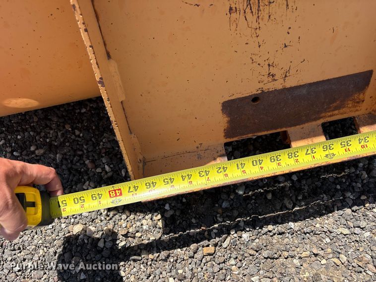 image for item FC2468 Case skid steer bucket